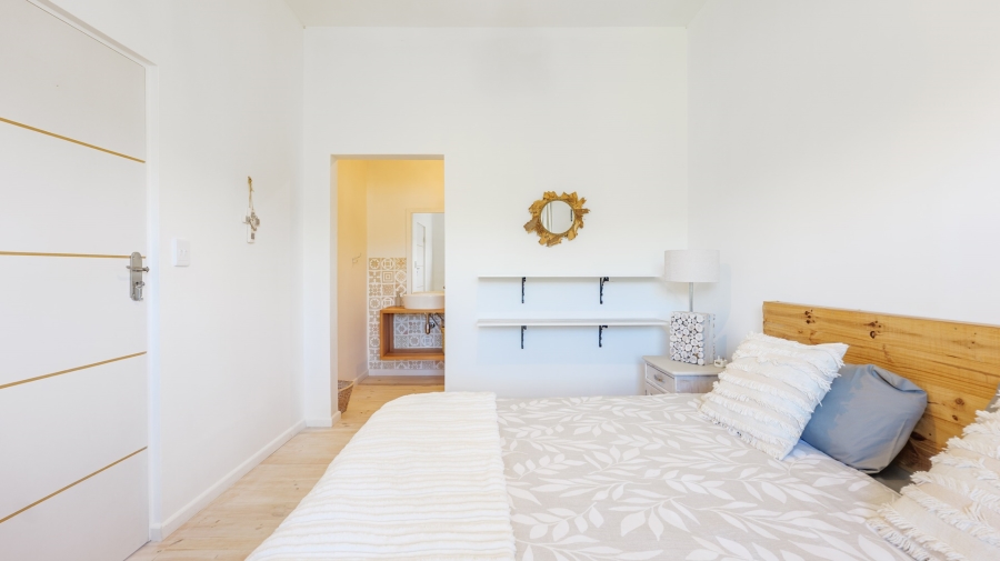 4 Bedroom Property for Sale in Suiderstrand Western Cape